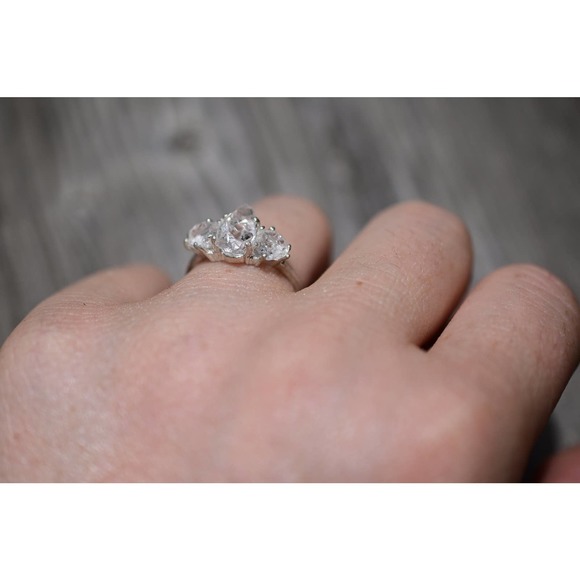 Engagement rings, raw diamond ring, raw stone ring, alternative engageme… - Picture 3 of 5